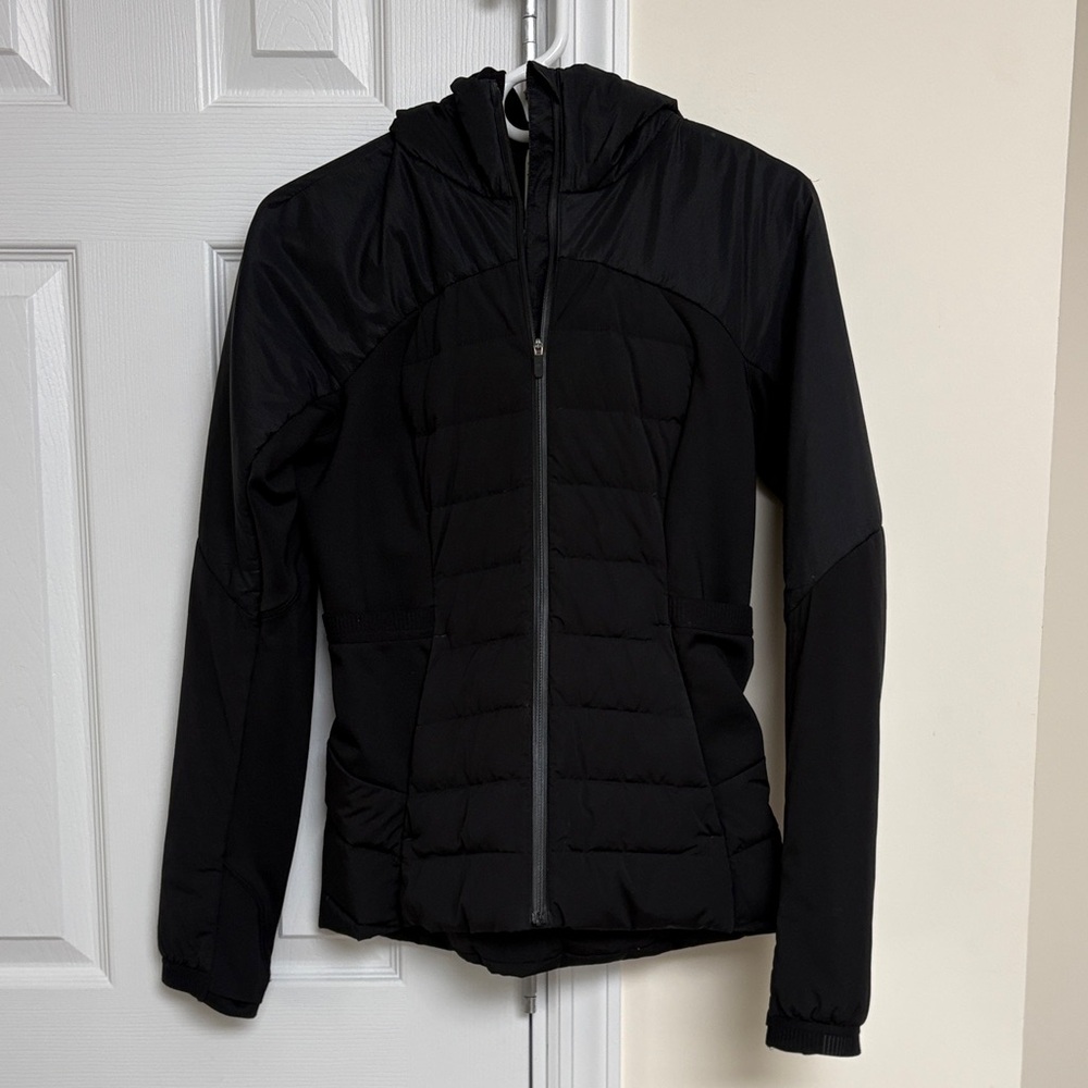 lululemon athletica Black Athletic light puffer Jacket